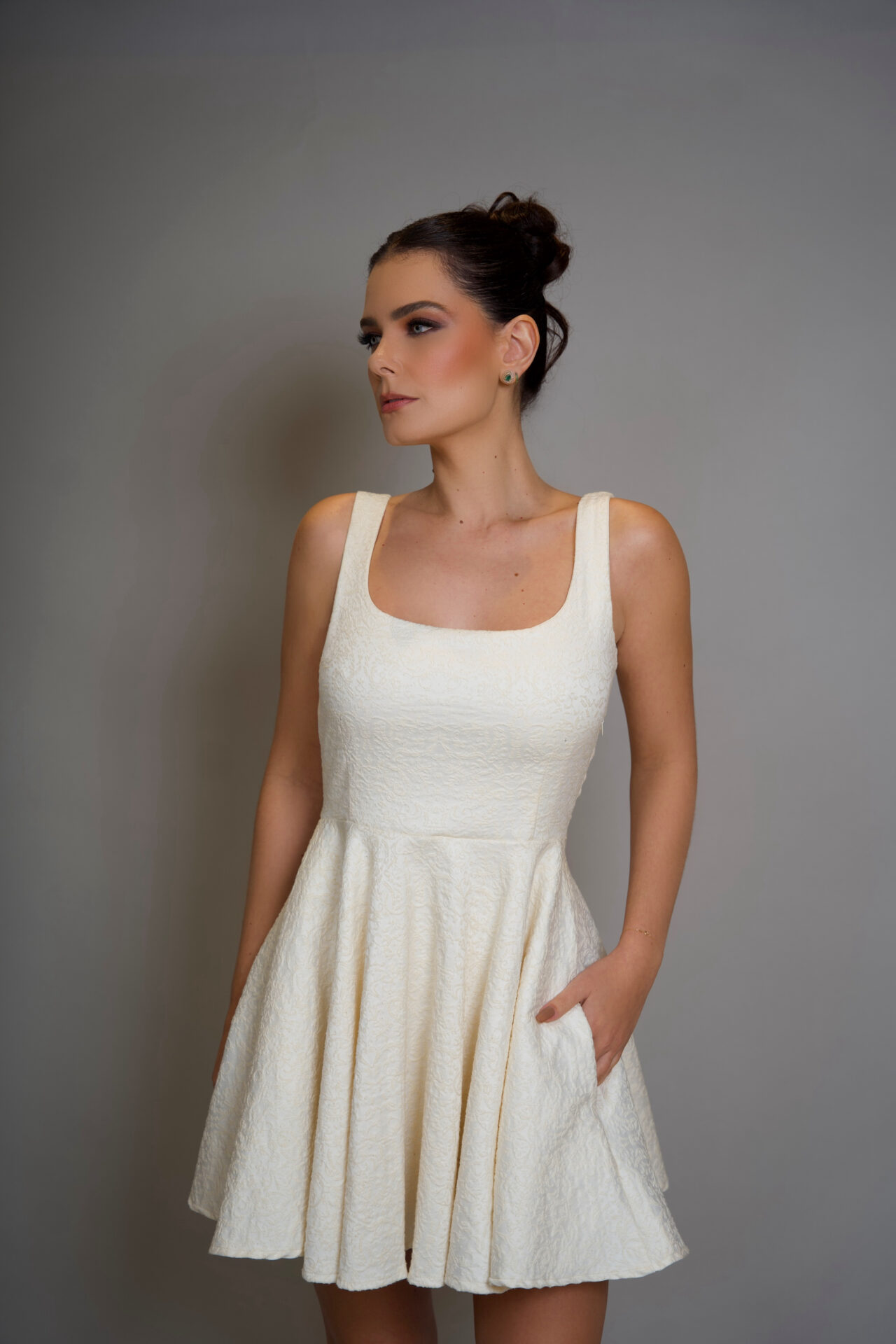 Vestido Magnólia creme jacquard frente